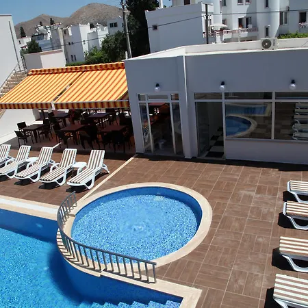 Ξενοδοχείο με διαμερίσματα Siesta Garden