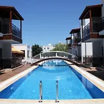 سيستا غاردن إبارت تورغوتْريس