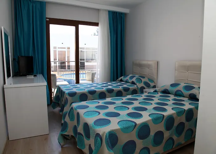 Siesta Garden מלון דירות 3*